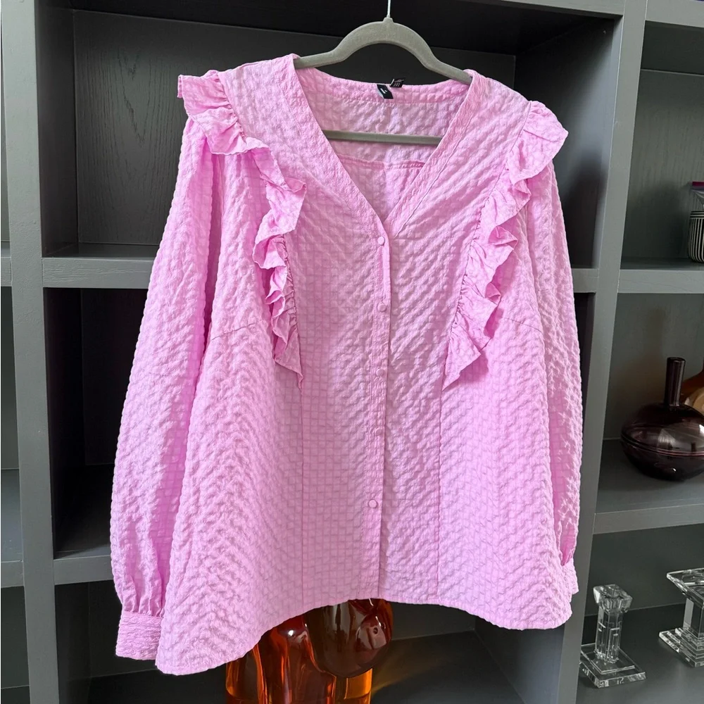 Vero Moda Pink Ruffled Button Up Blouse - Picture 5 of 10